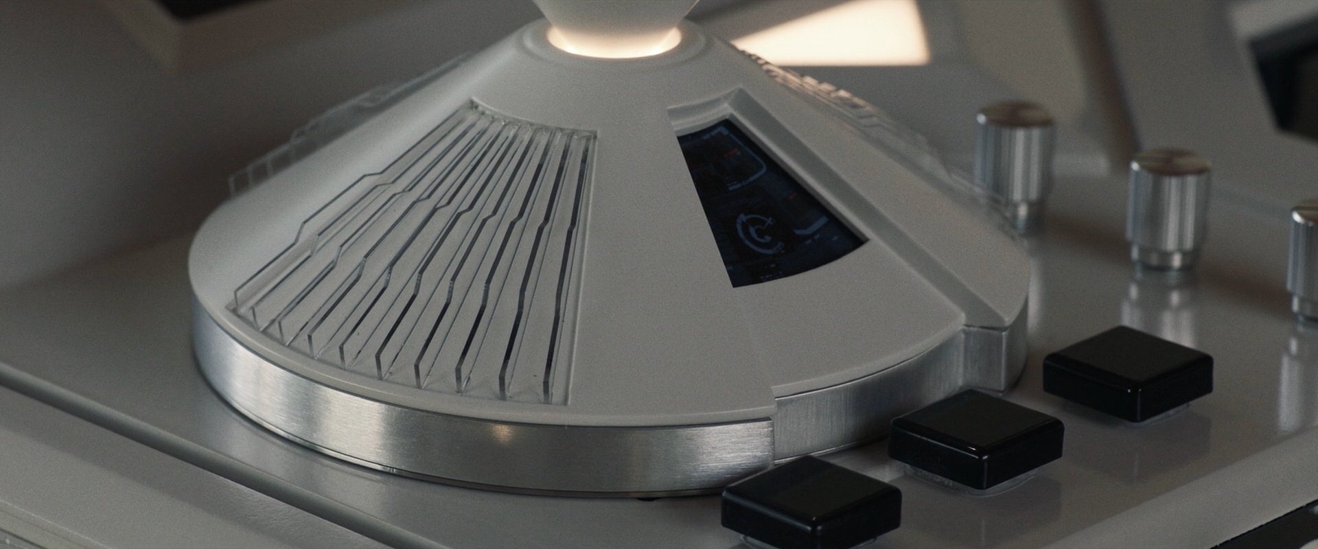 extant_StarTrek_PIC_1x10-EtInArcadiaEgoPart2_5363.jpg