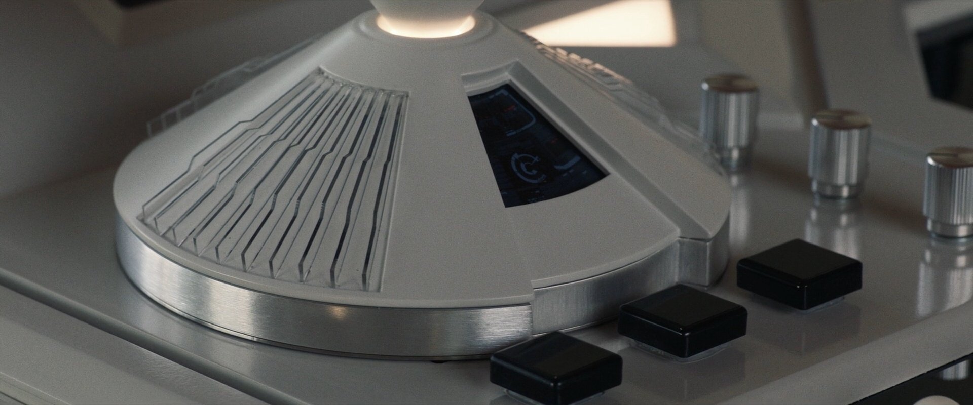 extant_StarTrek_PIC_1x10-EtInArcadiaEgoPart2_5365.jpg