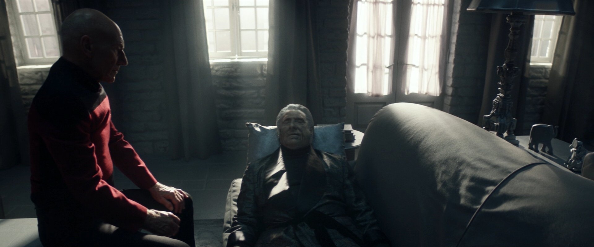 extant_StarTrek_PIC_1x10-EtInArcadiaEgoPart2_5410.jpg