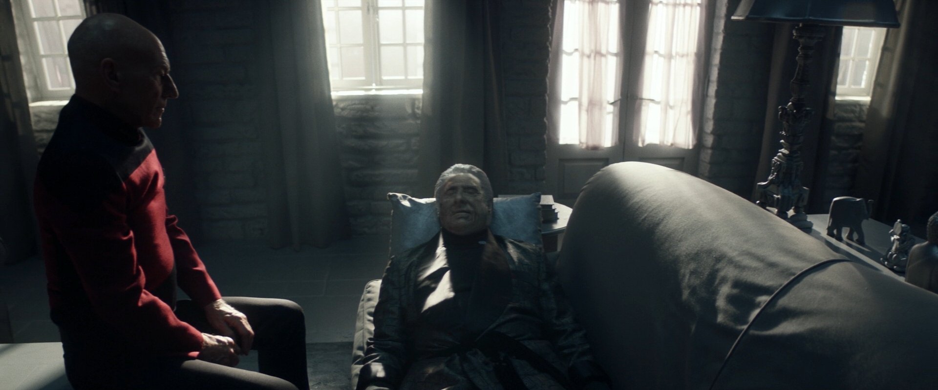 extant_StarTrek_PIC_1x10-EtInArcadiaEgoPart2_5411.jpg